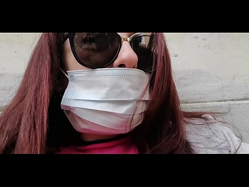 ❤️ Nicoletta rächt sich an ihrem Nachbarn und pinkelt in seine Garage (Special Covid19 Italian Quarantine) ️ Sluts bei uns ﹏