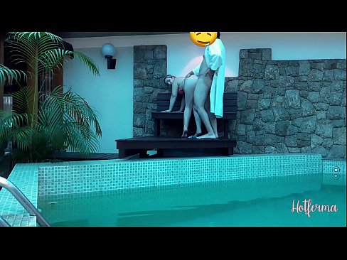 ❤️ Boss lädt Dienstmädchen zum Pool ein, kann aber einem heißen Sex nicht widerstehen ️ Sluts bei uns ﹏